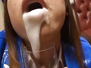 ბიუსტი ლიბანელი ბავშვი მია ხალიფა მამინაცვალს დედინაცვალთან ერთად