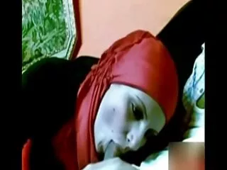 გაი უინკსი მამალი მასტურბირებს სხვადასხვა მოზარდებში