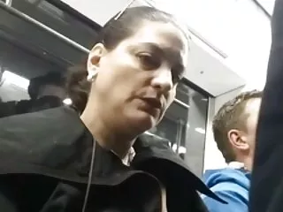 ჰაბბი აფიქსირებს ცოლის გასაოცარ სექსს შავ უცხო ადამიანთან