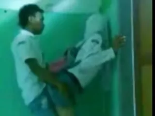 Phat bbw milla აბაზანაში