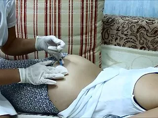 ბიჭი იწოვს უკანალს, სანამ გაგიჟებს