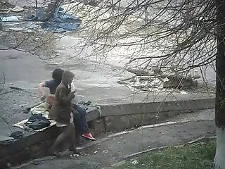 შავგვრემანი BBW და ქერა ასრულებენ cum swap შემდეგ სექსი