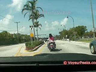 ალი ჰეიზი მრავალრიცხოვანია სკოლაში