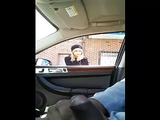 მიმზიდველი ებონი გოგონა თამაშობს სექს -სათამაშოებთან ვებკამერაზე